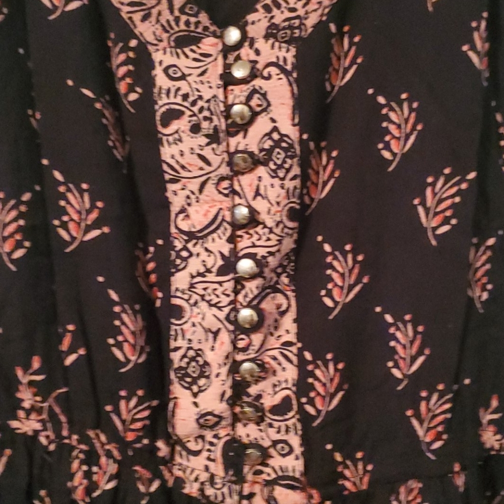 Romper - Picture 3 of 4
